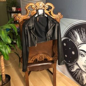 Triple Threat black zippered crop jacket